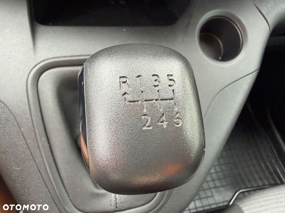 Toyota Proace City Verso Long 1.5 D-4D Business - 33