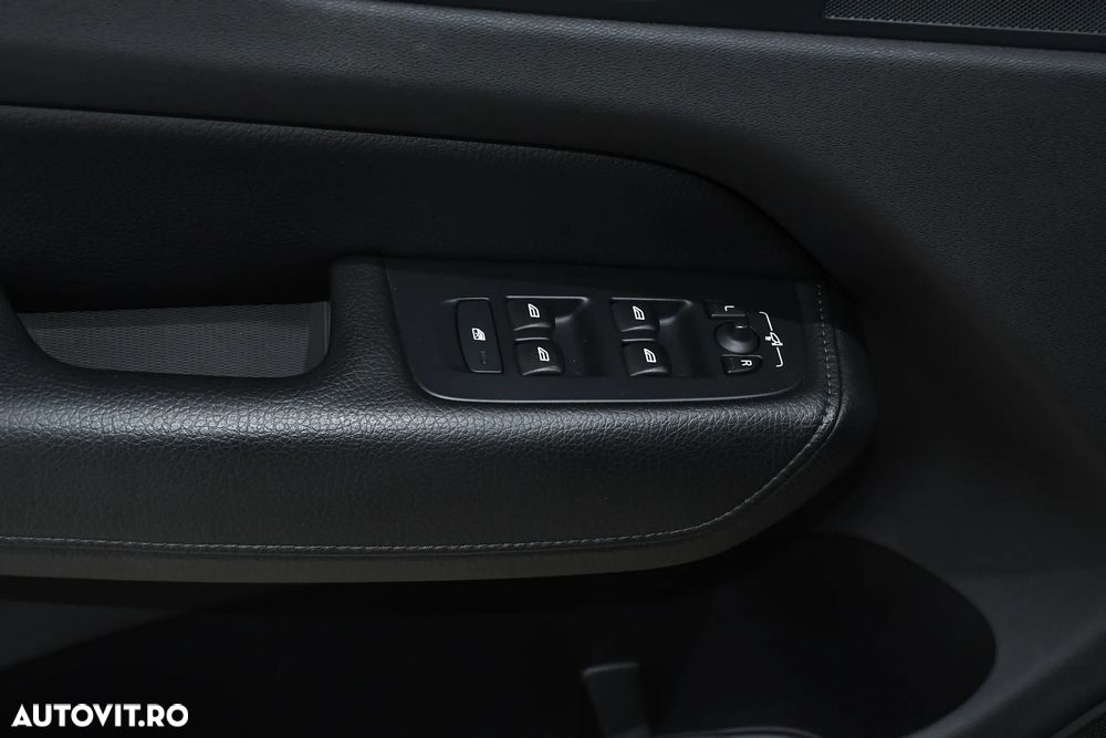 Volvo XC 60 Recharge T8 Twin Engine eAWD Inscription - 32