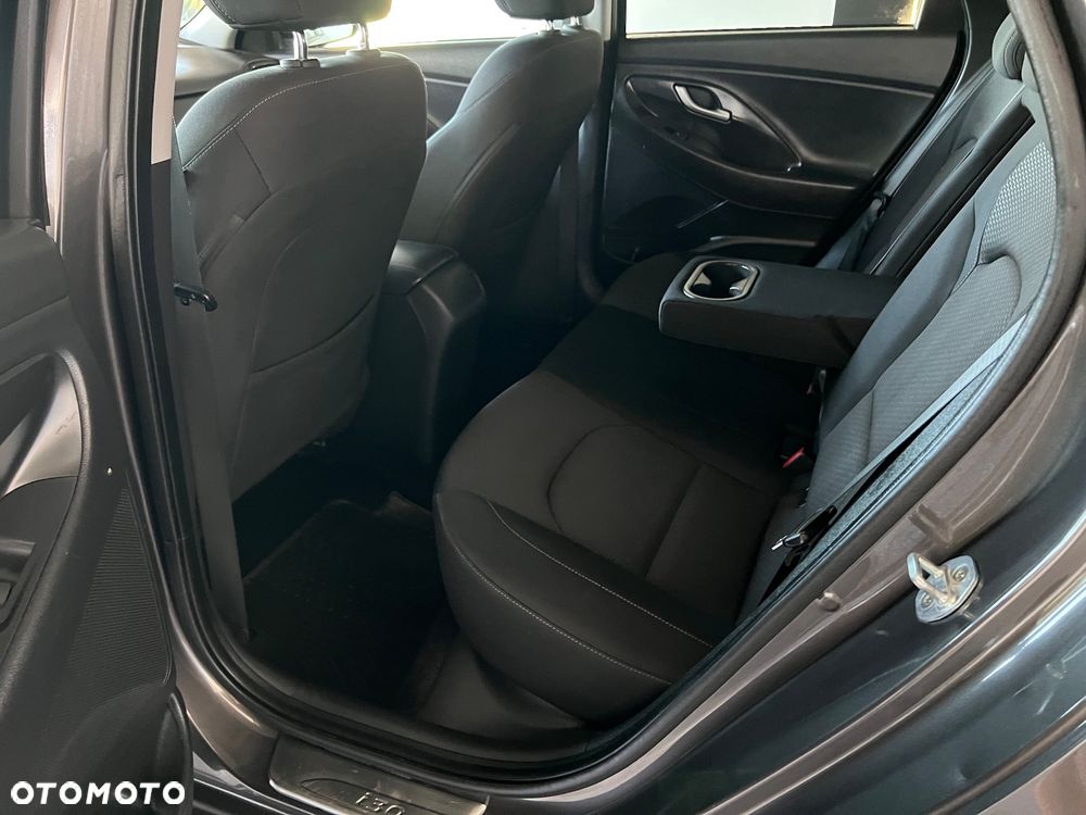 Hyundai i30 - 27