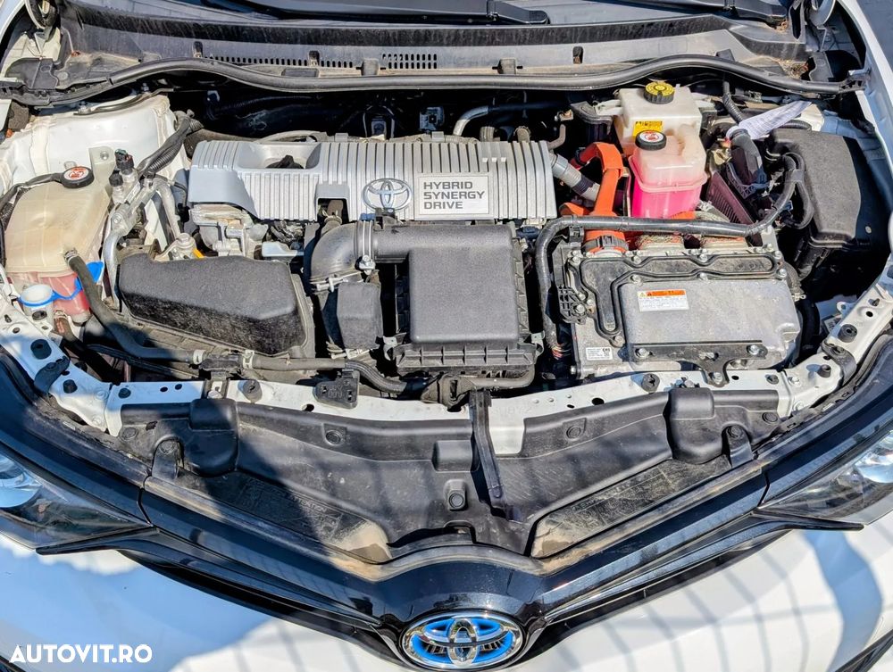 Toyota Auris 1.8 L VVT-i Sol - 27
