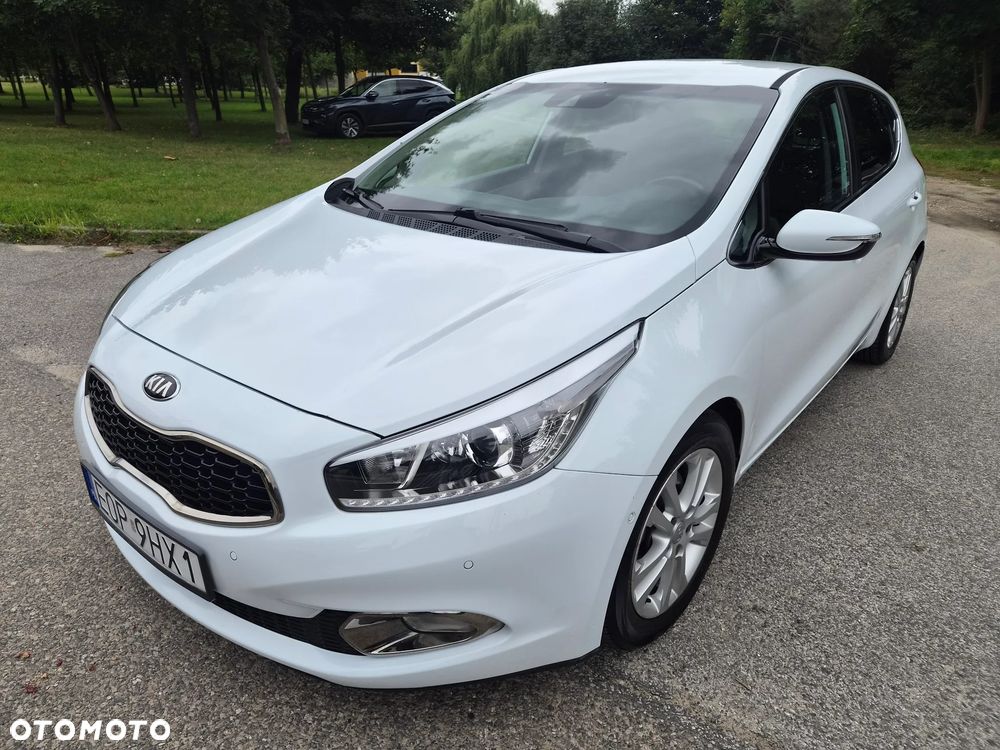 Kia Ceed - 9
