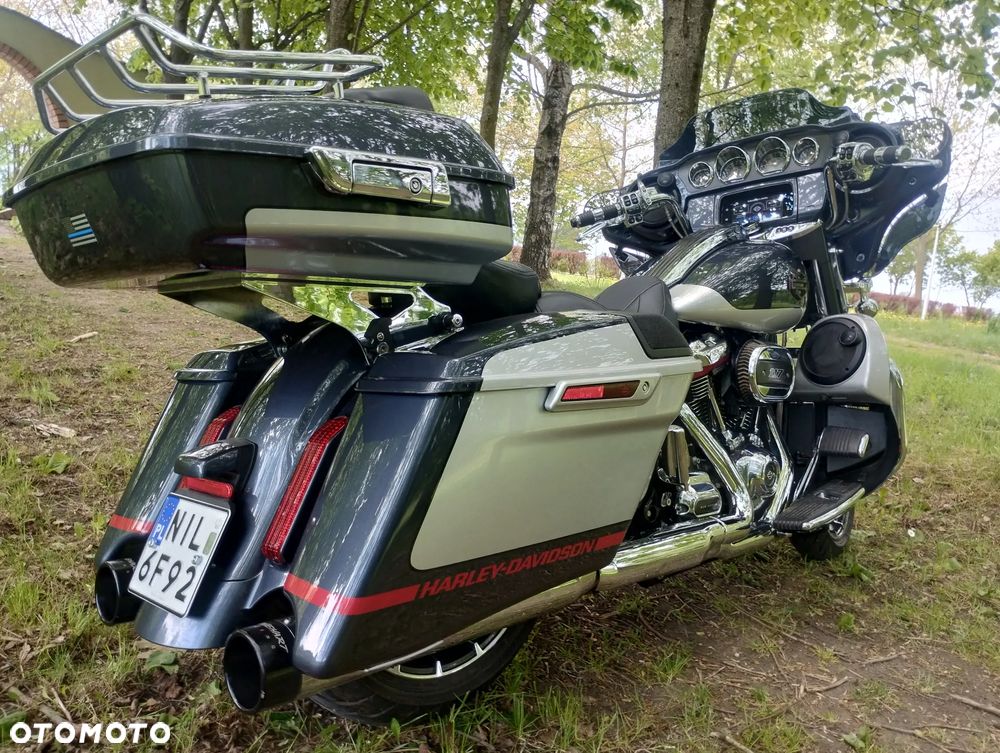 Harley-Davidson CVO Street Glide - 30