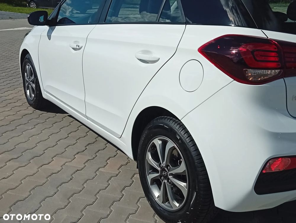 Hyundai i20 1.2 Passion - 8