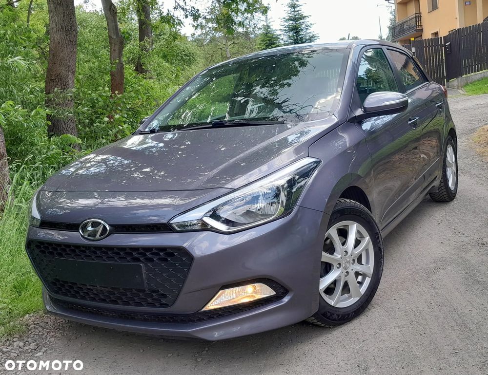 Hyundai i20 - 18