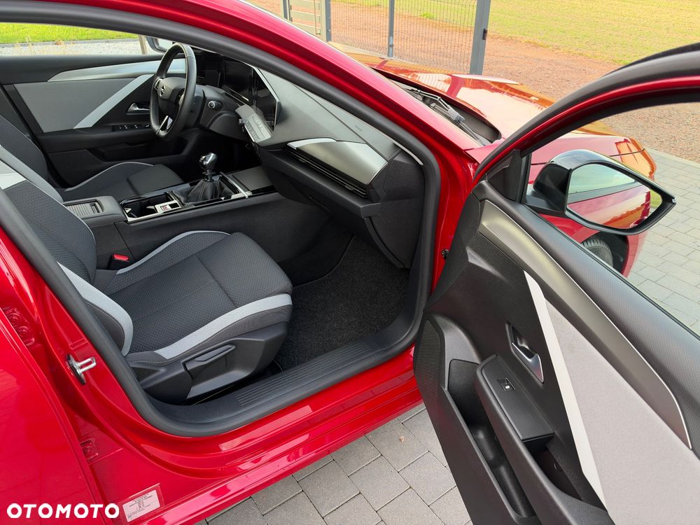 Opel Astra 1.2 Turbo Start/Stop Edition - 24