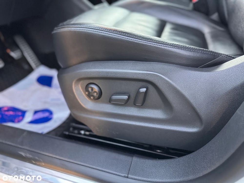 Volkswagen Tiguan 2.0 TDI 4Mot Perfectline R-Style - 20