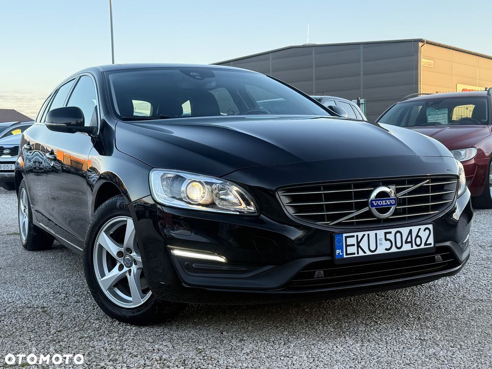 Volvo V60 D2 Summum - 19