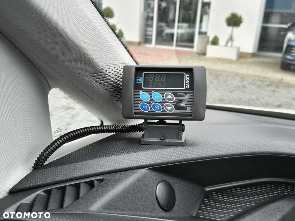 Volkswagen Caddy Maxi Cargo 2.0 TDI Manual IZOTERMA - 19