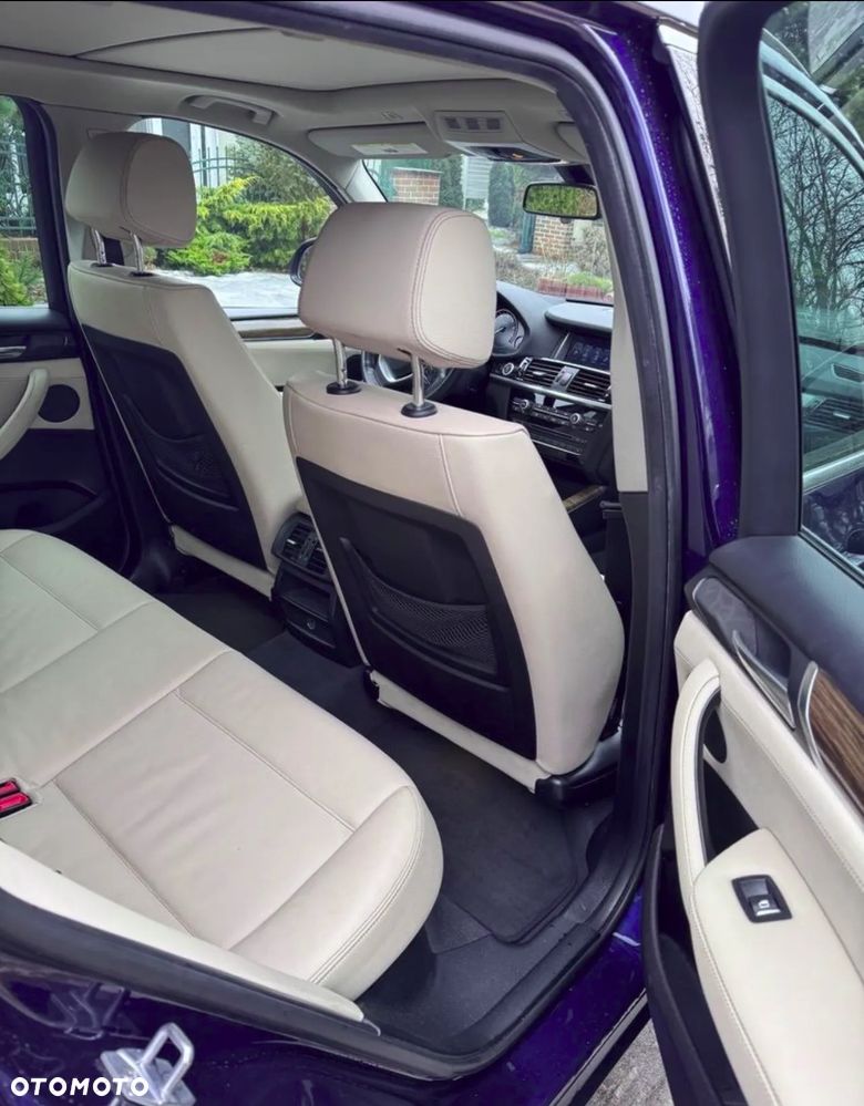 BMW X3 xDrive28i - 11