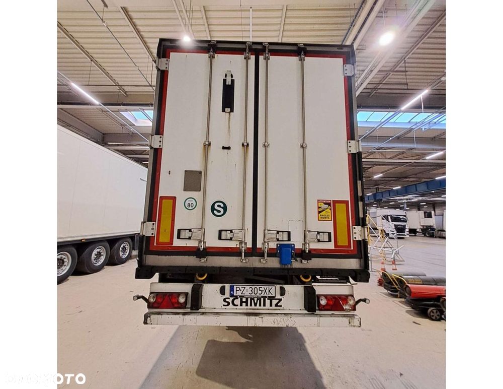 Schmitz Cargobull SKO FP 60 Carrier Vector 1550 - 4