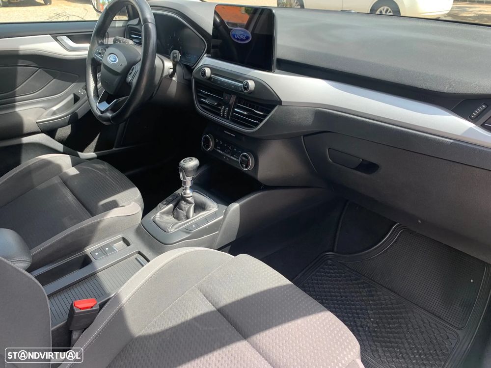 Ford Focus 1.5 TDCi ECOBlue Connected - 6