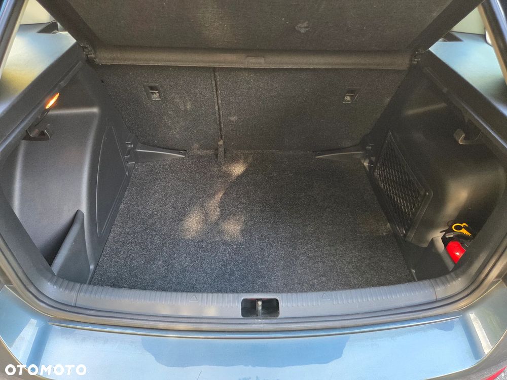 Skoda RAPID 1.2 TSI Ambition - 8