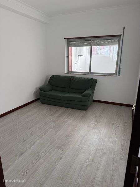 T3 proximo estacao metro Miranda Corvo - Grande imagem: 4/5