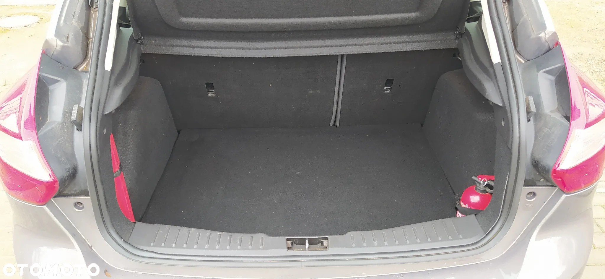 Ford Focus 1.6 Ambiente - 19