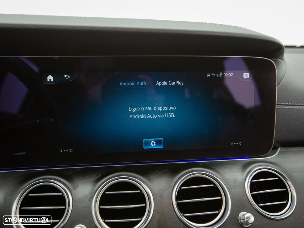 Mercedes-Benz E 300 de AMG Line - 32