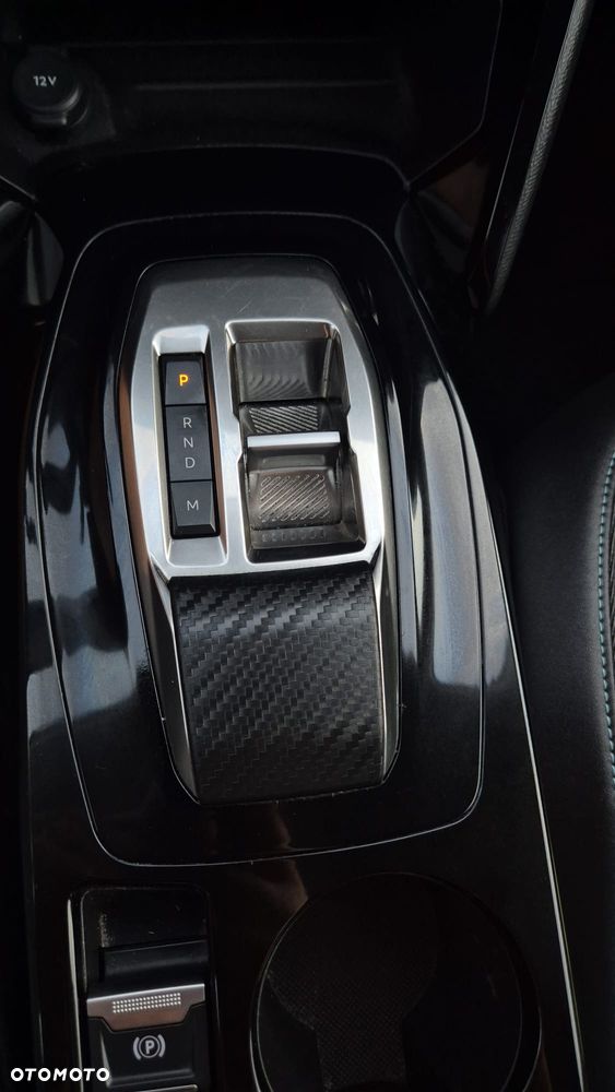 Peugeot 208 PureTech 100 EAT8 Allure - 33