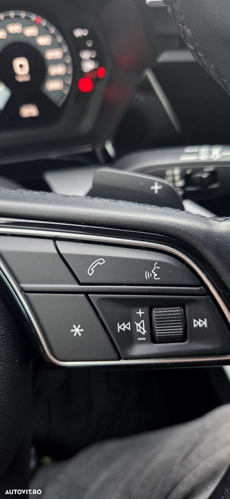 Audi A3 Sportback 2.0 35 TDI S tronic Advanced - 19