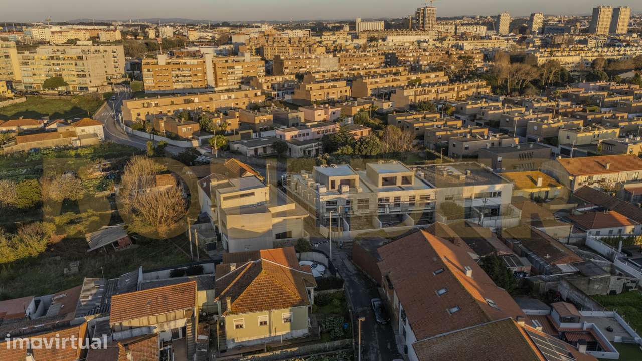 Moradia T3 + 1 em Leça de Palmeira - Grande imagem: 2/59