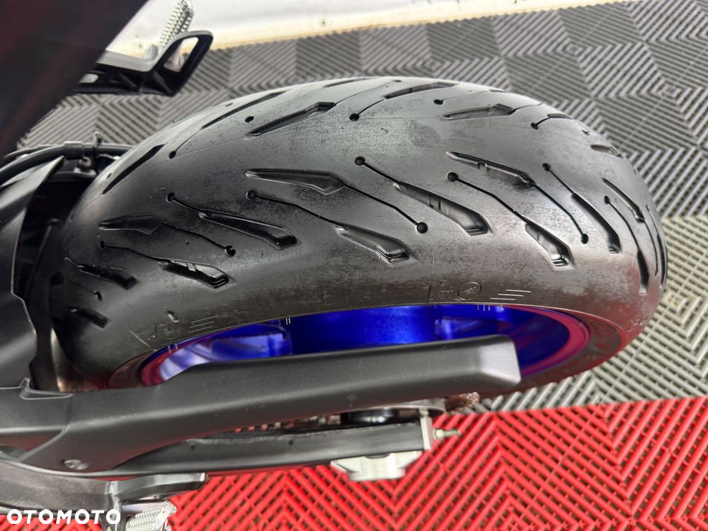 Yamaha MT - 19