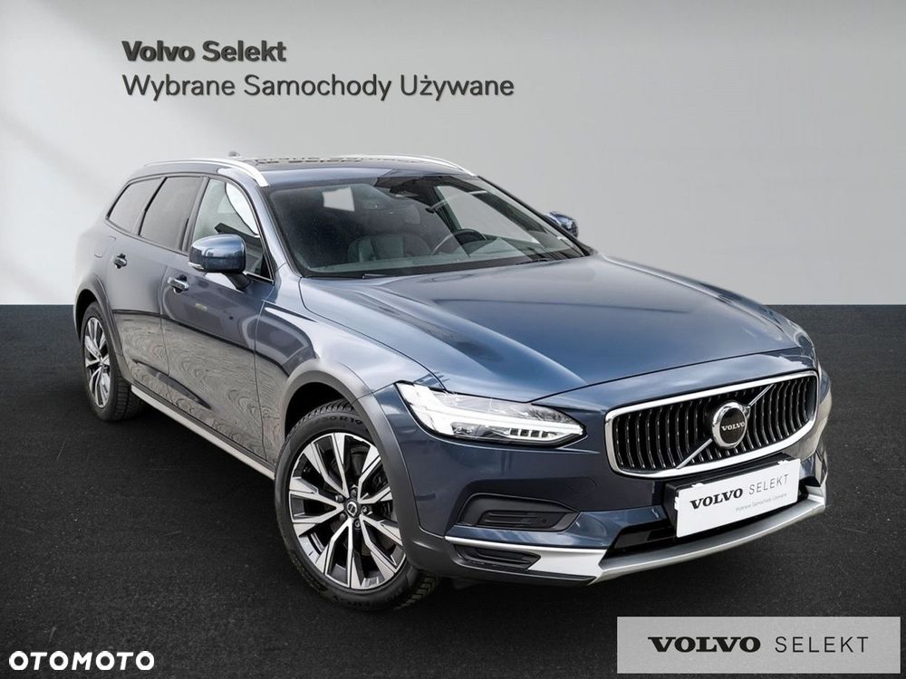 Volvo V90 Cross Country - 4