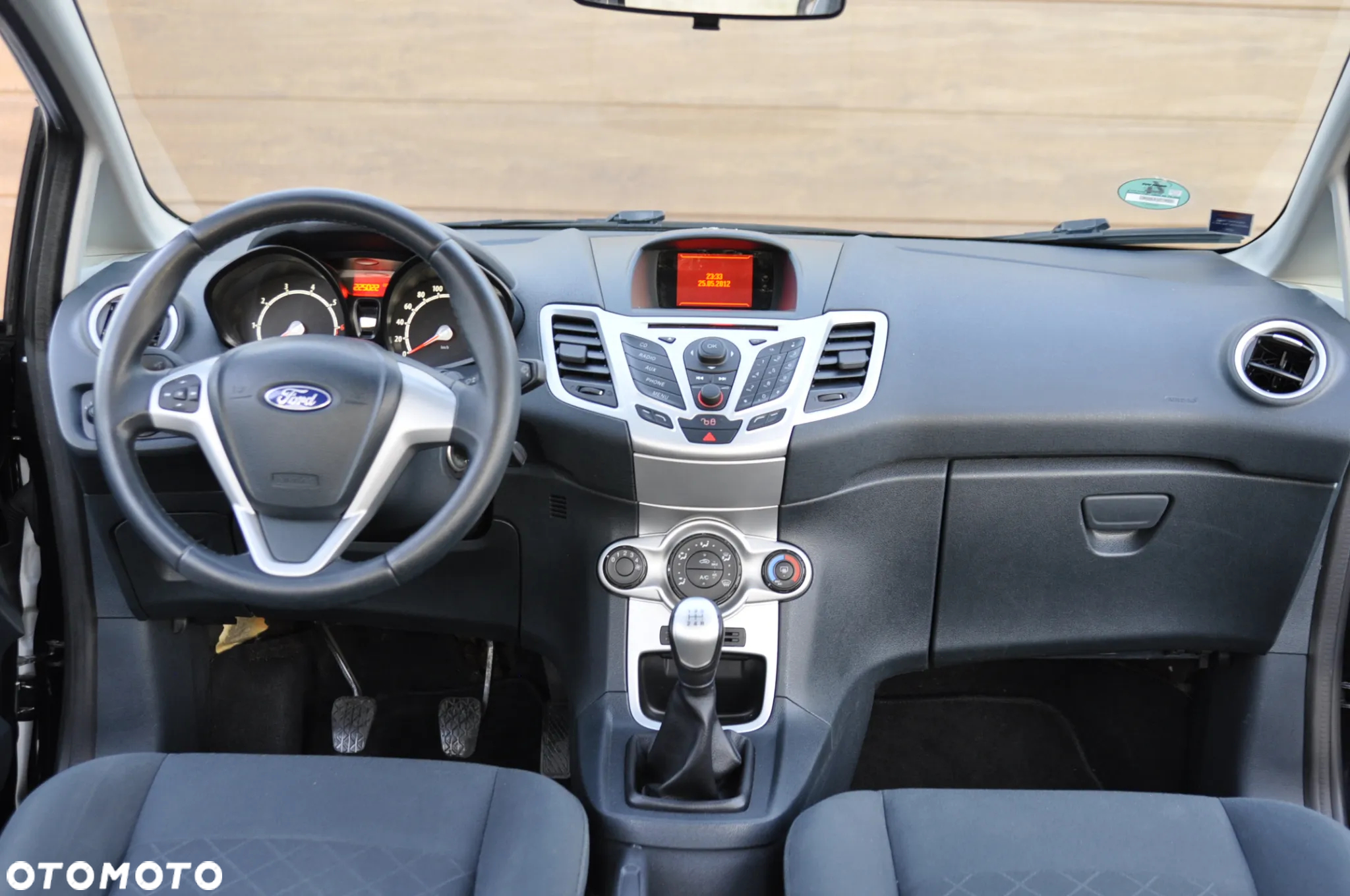 Ford Fiesta 1.25 Ambiente - 32