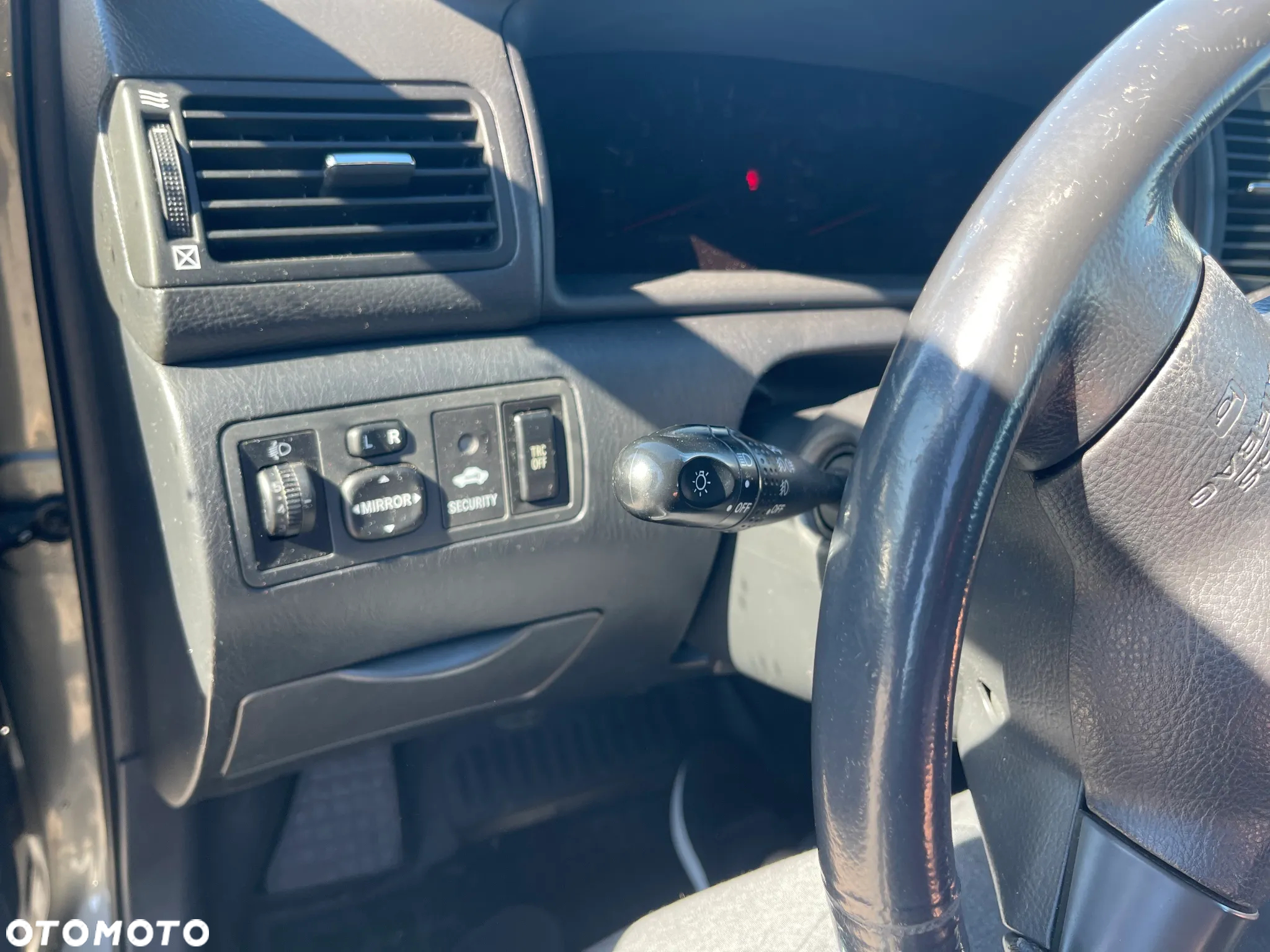 Toyota Corolla 1.6 VVT-i Sol - 16