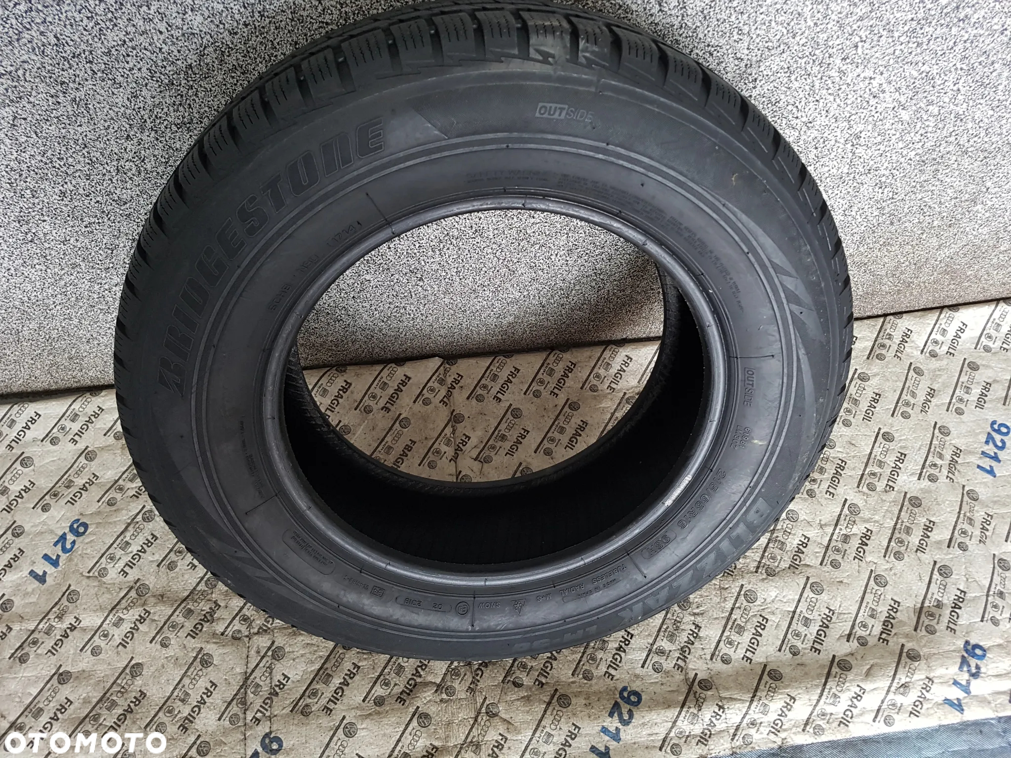 BRIDGESTONE BLIZAK LM-30 215/65R16 215/65/16 - 12