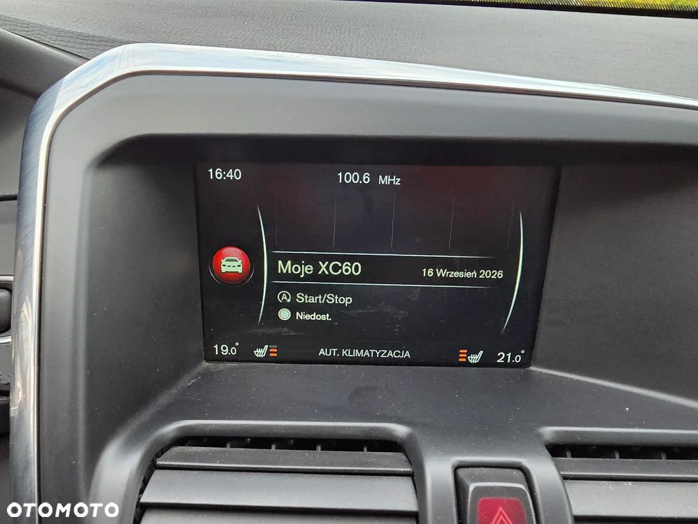 Volvo XC 60 D3 Drive-E Momentum - 27
