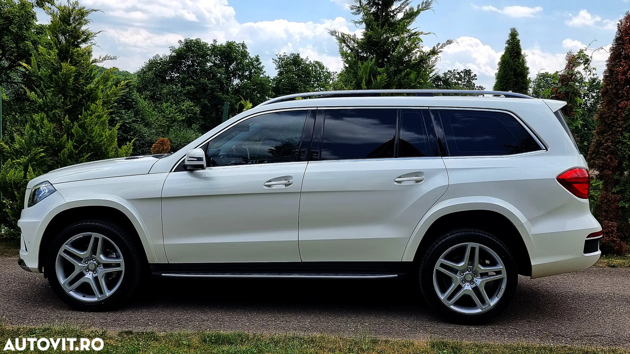 Mercedes-Benz GL 350 4MATIC BlueTec Aut. - 13