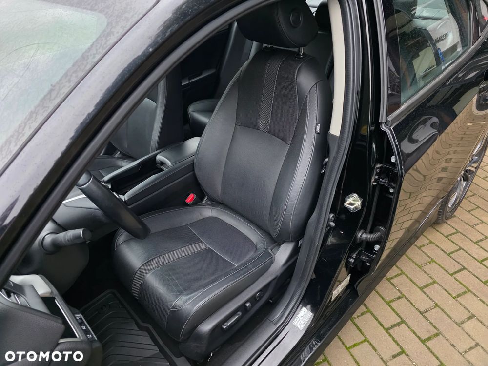 Honda Civic 1.5 T Executive - 11