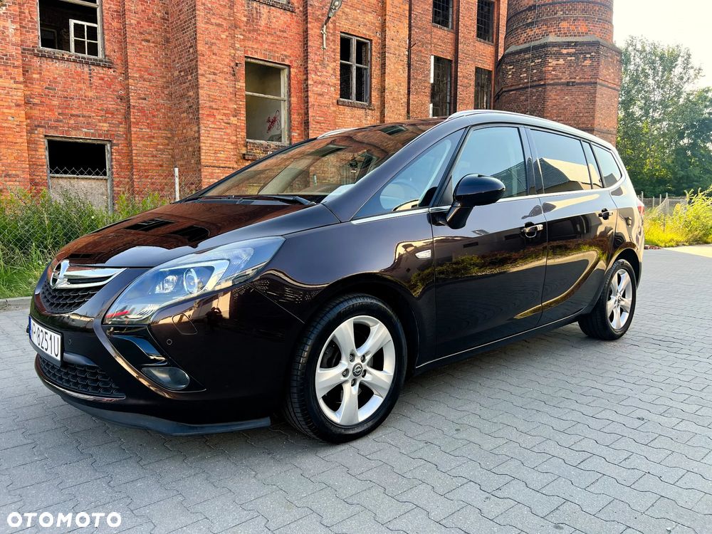 Opel Zafira 1.6 T SIDI Cosmo S&S - 9