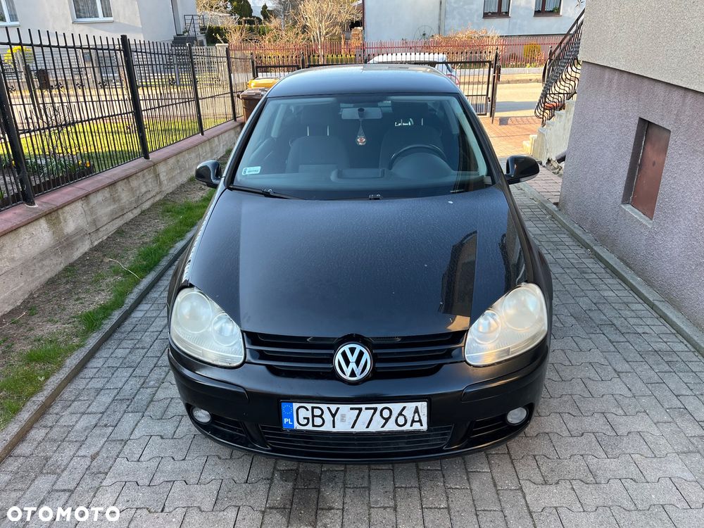 Volkswagen Golf - 1