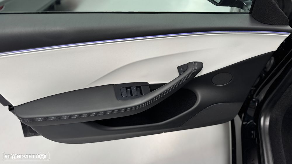 Tesla Model 3 Long Range Tração Integral Premium - 28