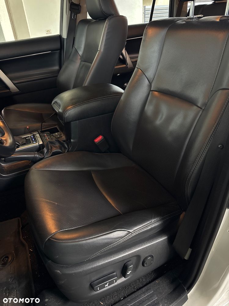 Toyota Land Cruiser LC 2.8 D-4D Invincible - 5