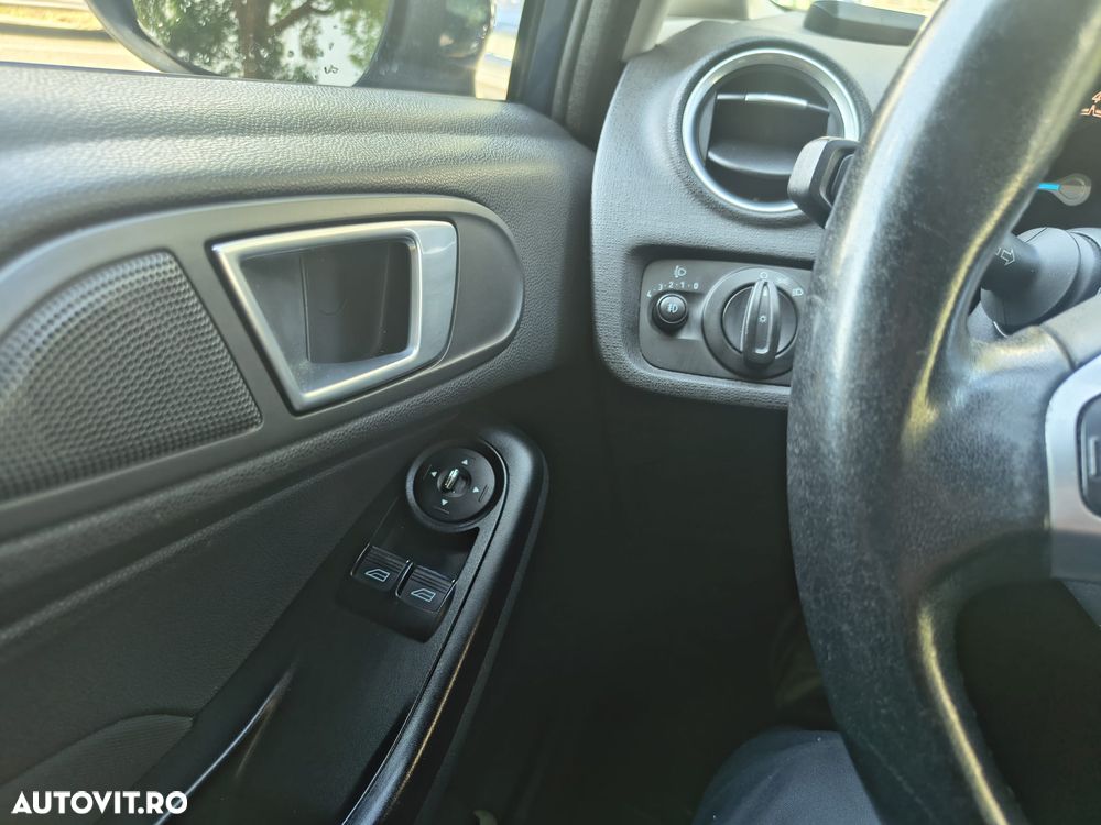 Ford Fiesta 1.6 Trend - 5