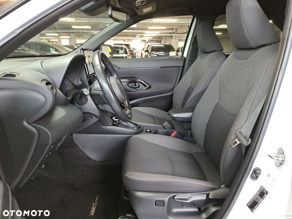 Toyota Yaris Cross Hybrid 1.5 Style AWD - 12