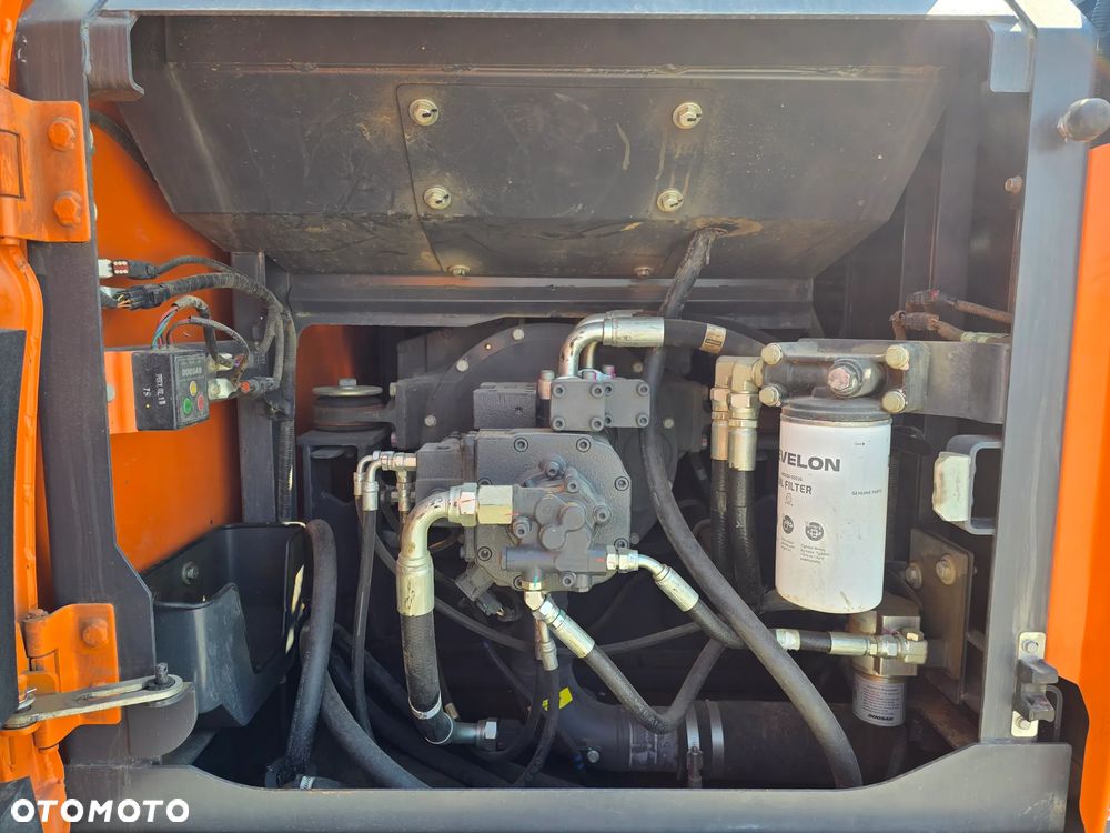 Doosan DX 225 LC-7, 2022 ROK, 2700 MTH - 17