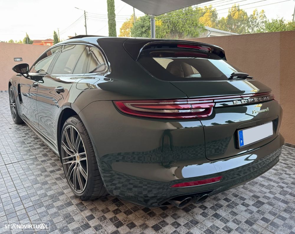 Porsche Panamera Sport Turismo 4 E-Hybrid - 4