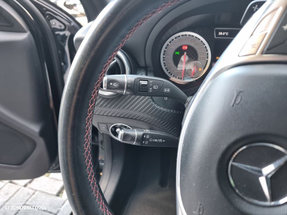 Mercedes-Benz A 200 CDI 4Matic 7G-DCT AMG Line - 14