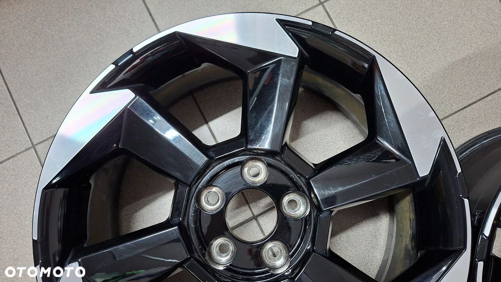 Felgi Aluminiowe 19 Kia Sorento IV 5x114.3 ET 49.5 - 13
