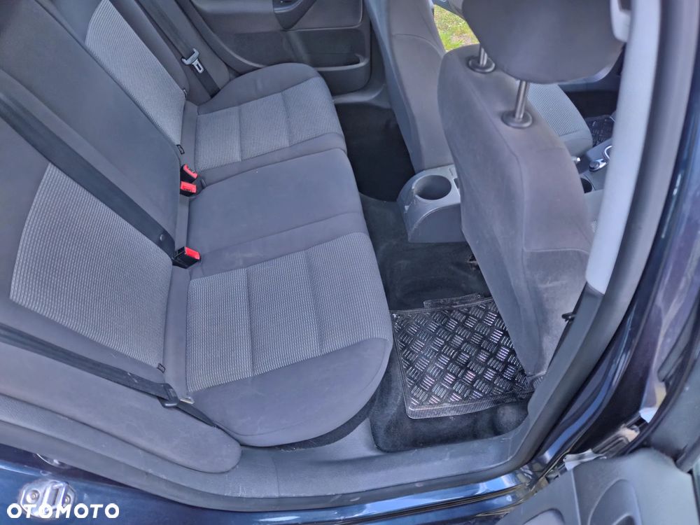 Volkswagen Golf 1.6 Trendline - 8