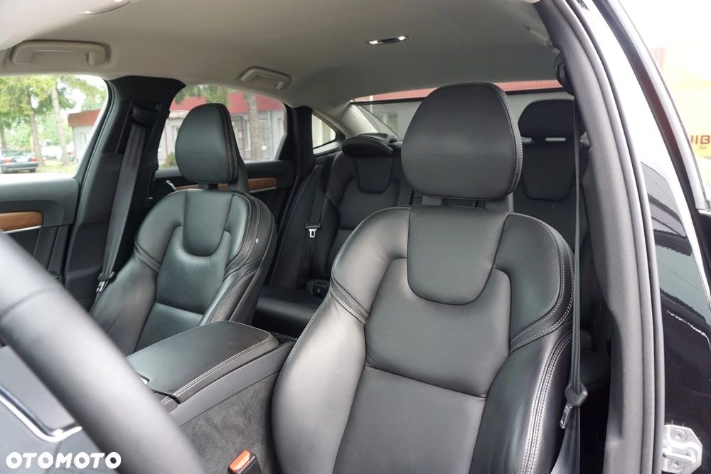 Volvo S90 T8 Twin Engine AWD Geartronic Inscription - 23