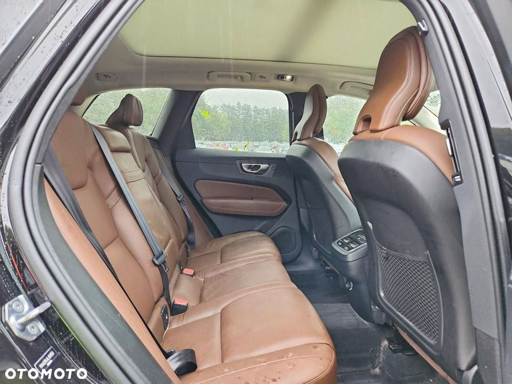 Volvo XC 60 T6 AWD Inscription - 11