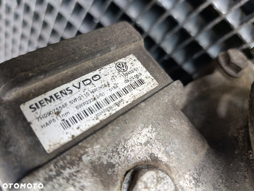 DYFERENCJAŁ TYŁ VW TRANSPORTER T5 02W525554G 2.5 TDI - 4