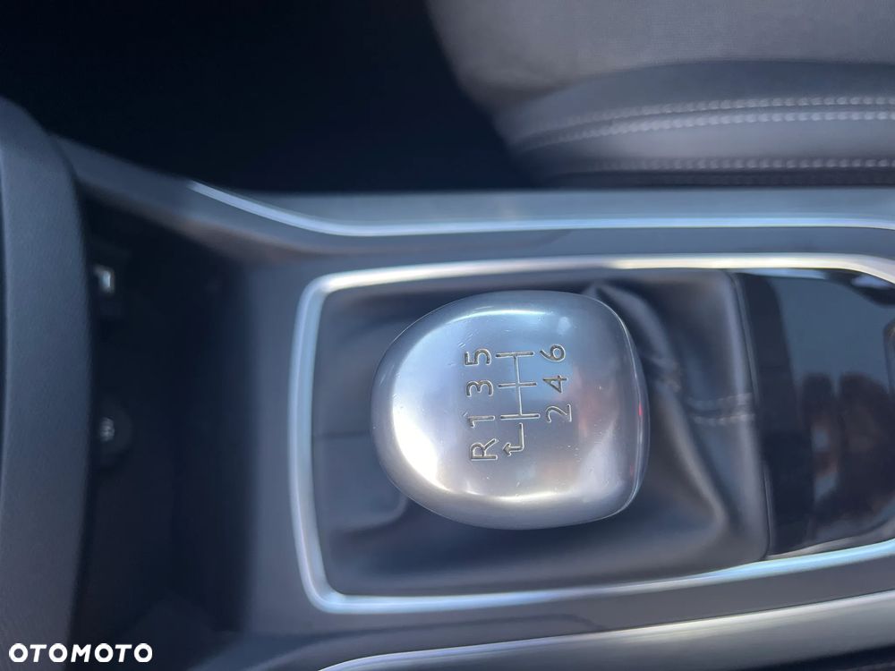 Peugeot 308 BlueHDi FAP 130 Stop & Start Allure Pack - 27
