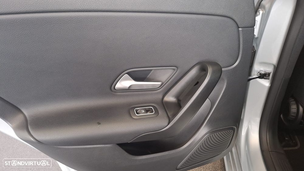 Mercedes-Benz CLA 180 d Shooting Brake Style Plus Aut. - 16