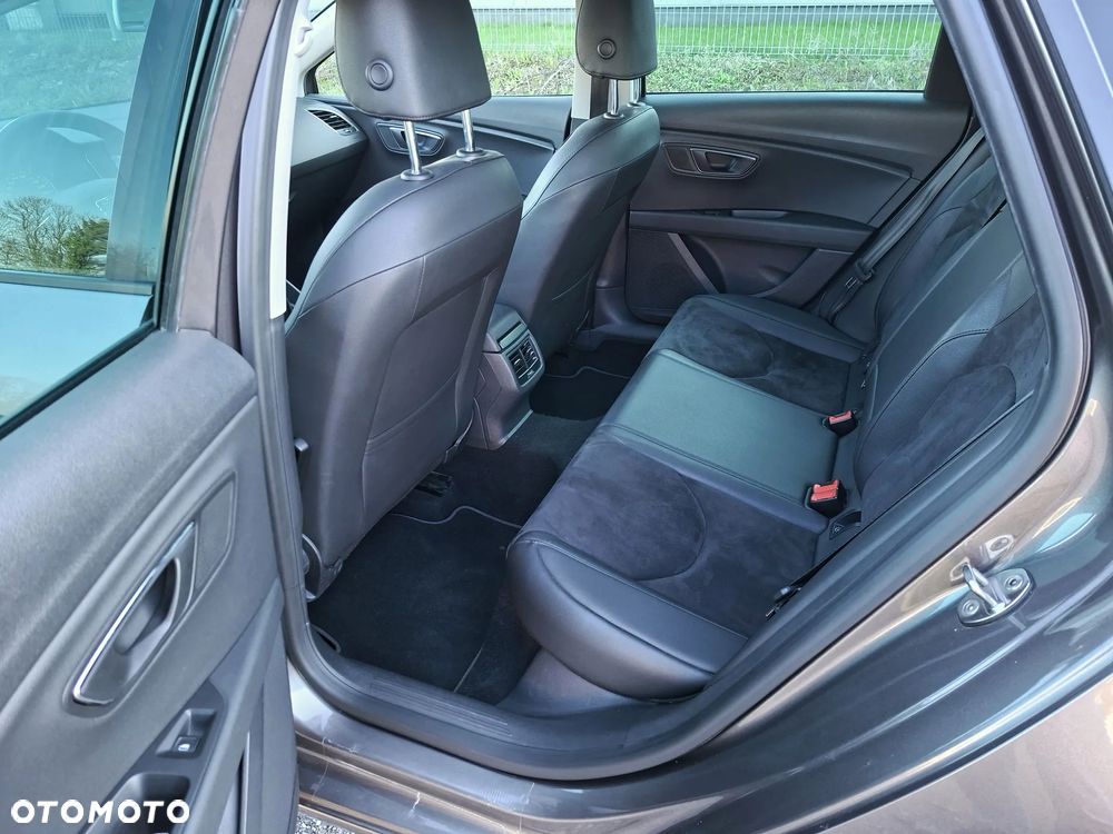 Seat Leon 1.6 TDI ECOMOTIVE Reference S&S - 13