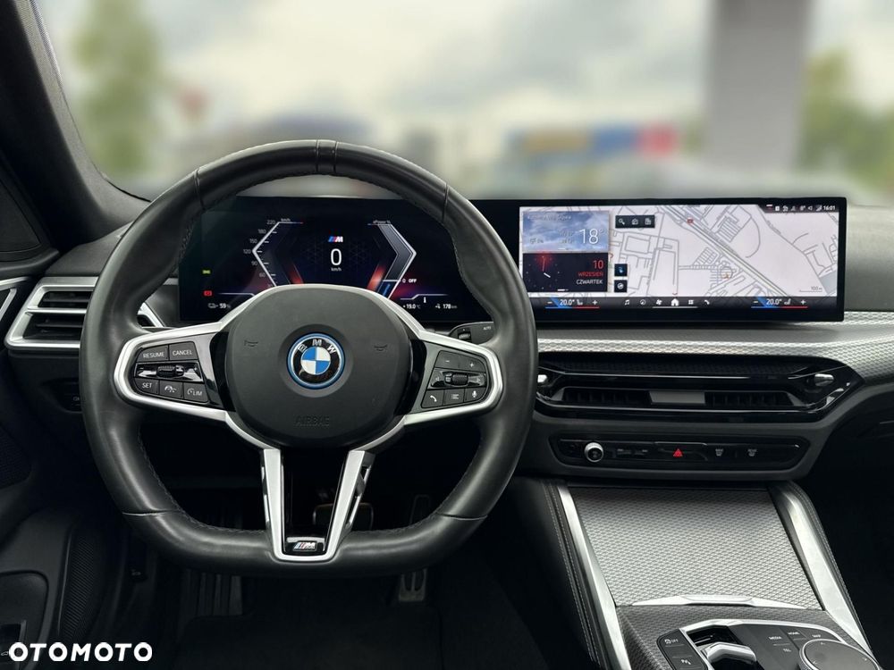 BMW i4 - 14