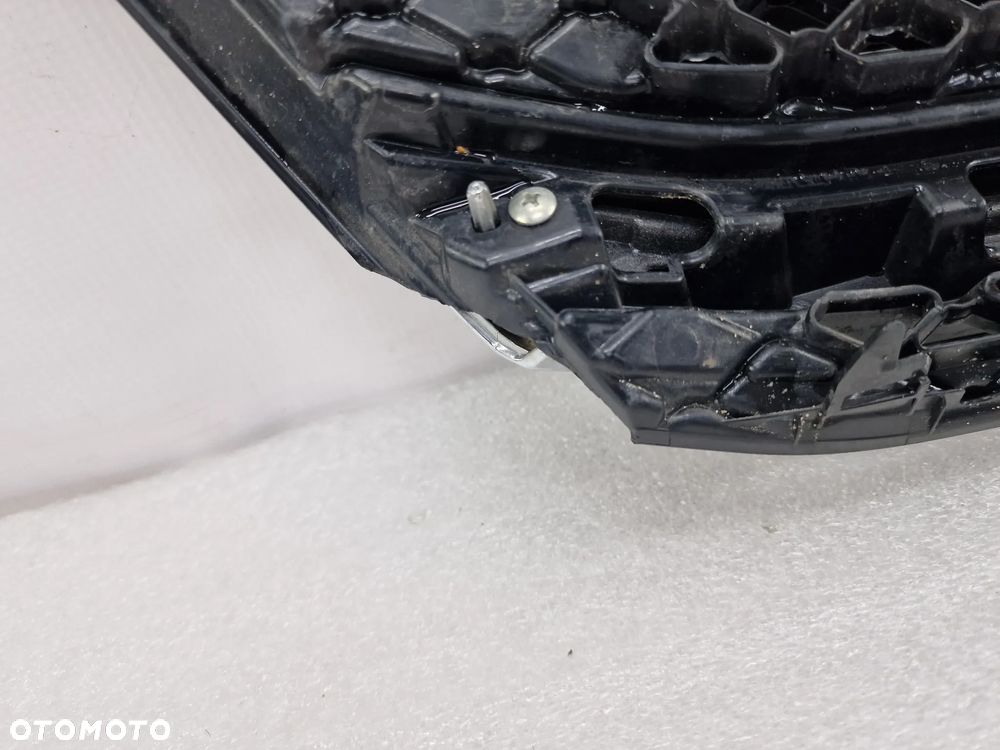 MITSUBISHI ECLIPSE CROSS 17- ATRAPA / GRILL PRZEDNI PRZÓD , NR 7450B072 / 7450B048 / 7450A402 , NR AUKCJI GL404 - 11