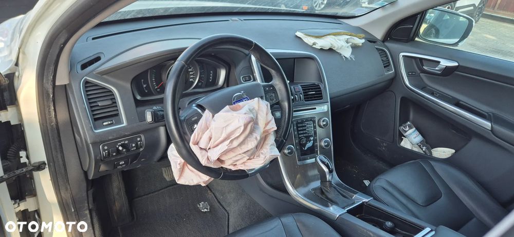 Volvo XC 60 D4 Drive-E Base - 22